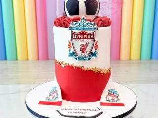 adorable-labubu-birthday-cake