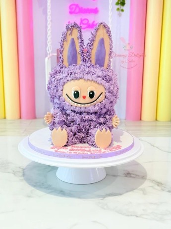 adorable-labubu-birthday-cake-big-1