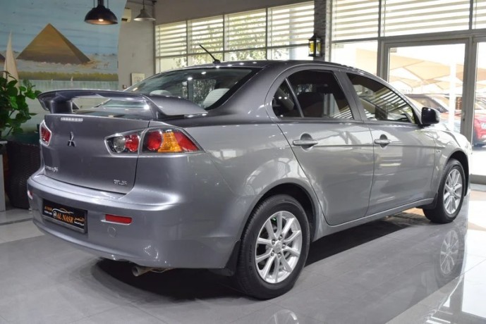 mitsubishi-lancer-gls-big-2