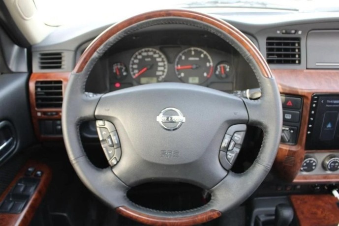 nissan-patrol-safari-nissan-patrol-y61-48l-petrol-4wd-grx-auto-big-5