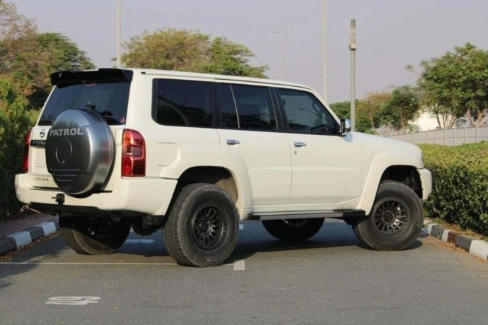 nissan-patrol-safari-nissan-patrol-y61-48l-petrol-4wd-grx-auto-big-2