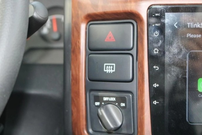 nissan-patrol-safari-nissan-patrol-y61-48l-petrol-4wd-grx-auto-big-7