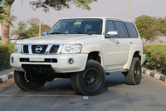 nissan-patrol-safari-nissan-patrol-y61-48l-petrol-4wd-grx-auto-big-3