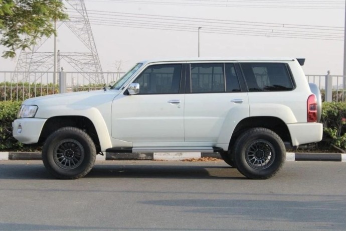 nissan-patrol-safari-nissan-patrol-y61-48l-petrol-4wd-grx-auto-big-4